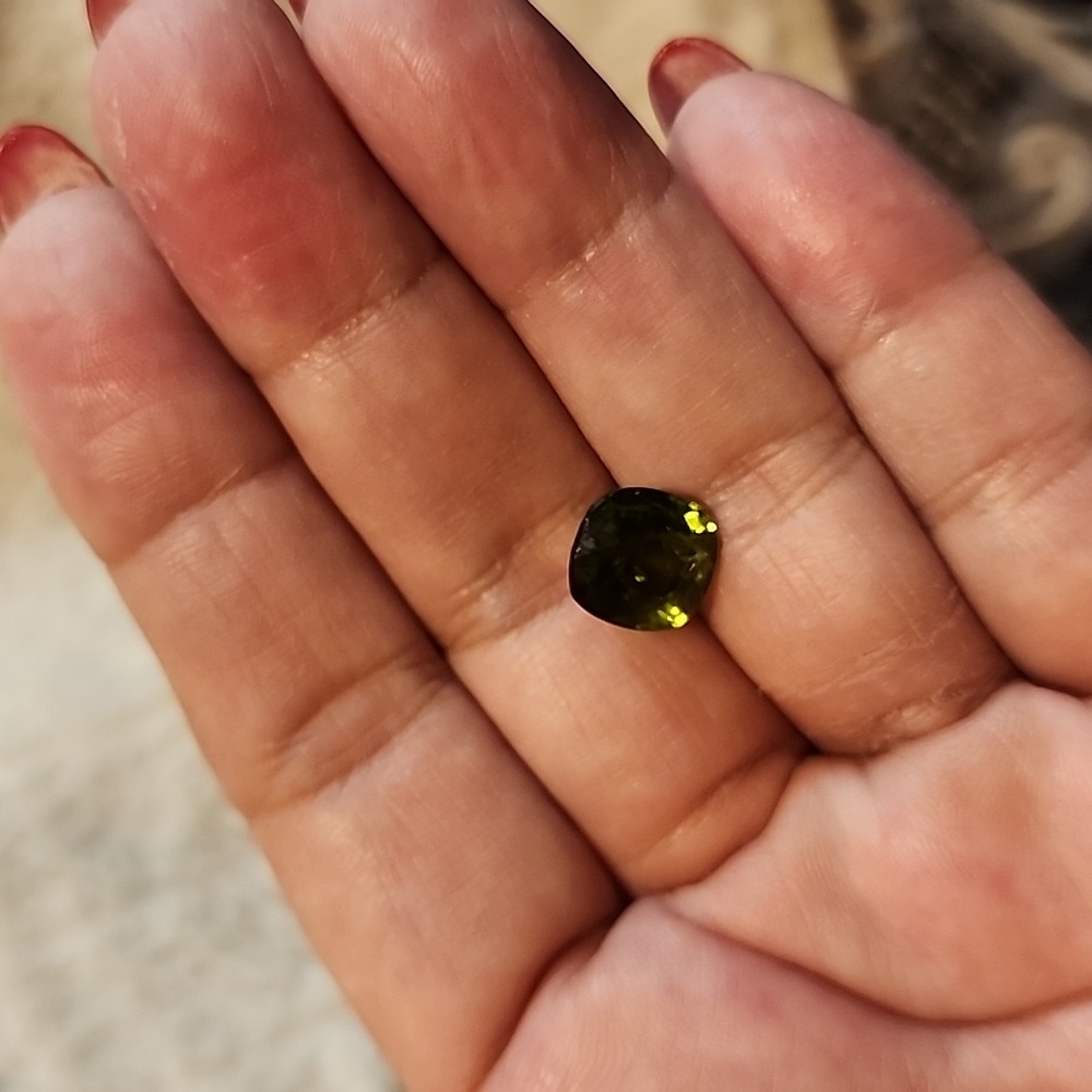 Peridot loose stone